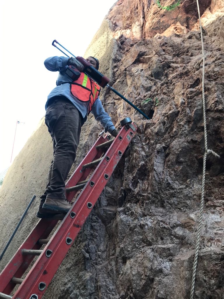 INYECCION DE EPOXICO PARA FIJAR ANCLA